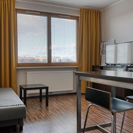 Airport Residence Amber Варшава Экстерьер фото