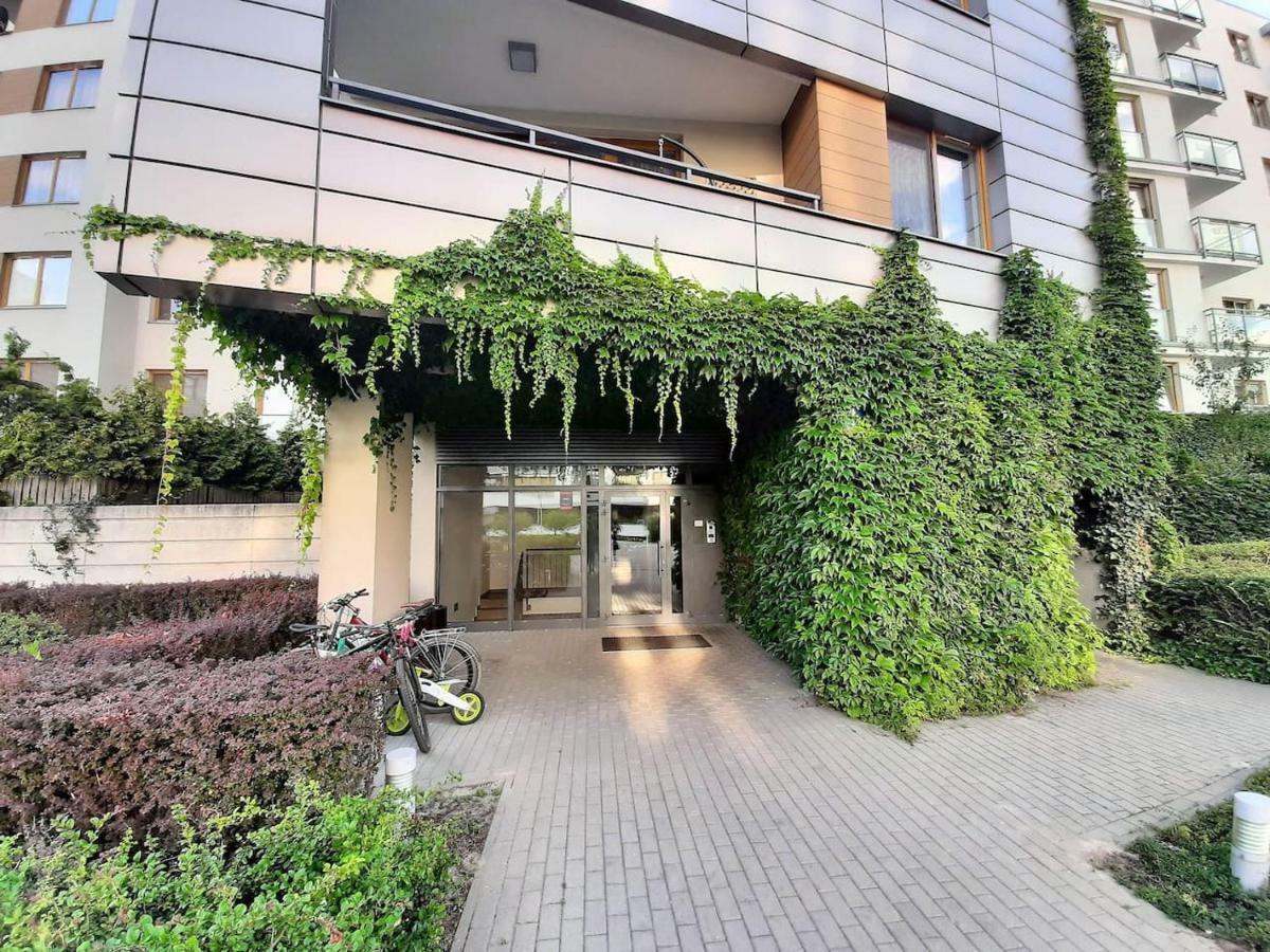 Airport Residence Amber Варшава Экстерьер фото